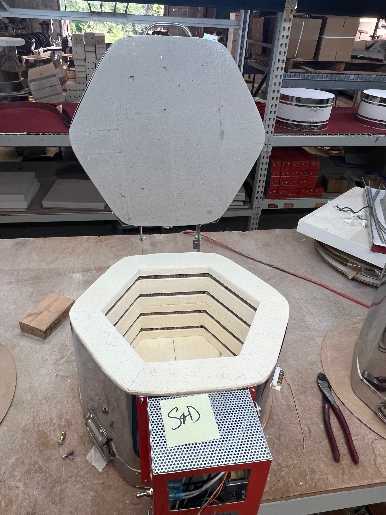 Jen-Ken Kilns 11/9 Ceramic Kiln garage sale - open view